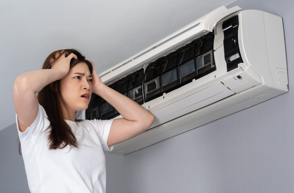 Resolving Humidity Control Problems With Your Air Conditioner 3 home ac problems